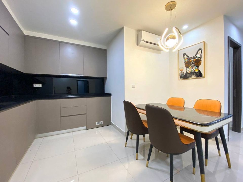 3 LUXERY THREE BEDROOM FOR RENT
