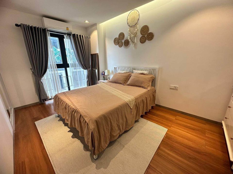 CLASSIC ONE BEDROOM FOR RENT