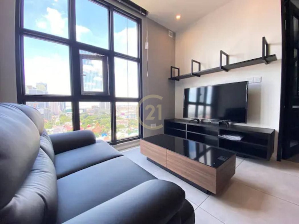 Modern condo with fully furnished