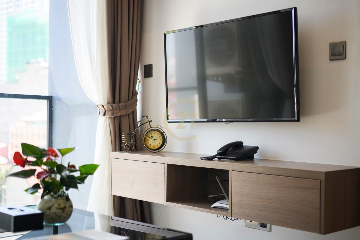 Modern 2 Bedrooms Available for Rent Located BKK2