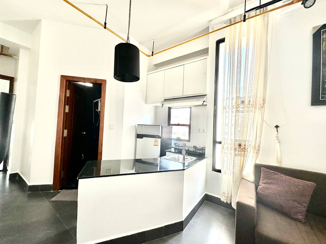 4 CLASSIC ONE BEDROOM FOR RENT