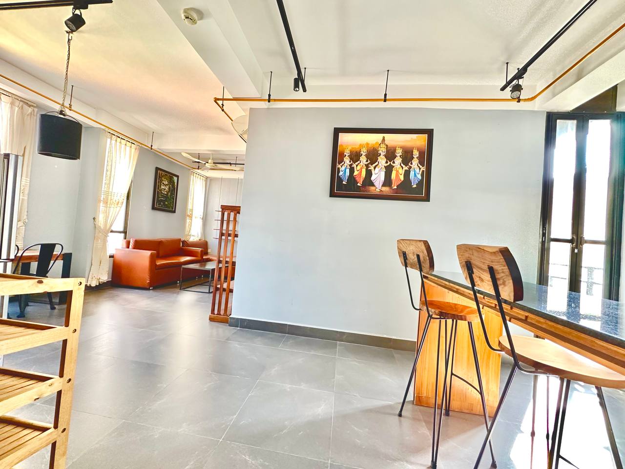 CLASSIC TWO BEDROOM FOR RENT