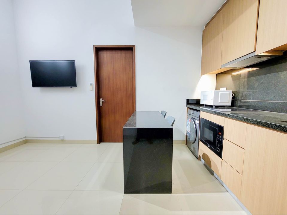 4 MODERN ONE BEDROOM FOR RENT
