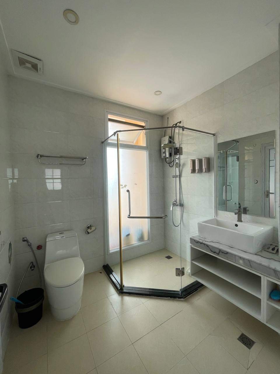 416845997_1986296035104464_5525292537147134977_n