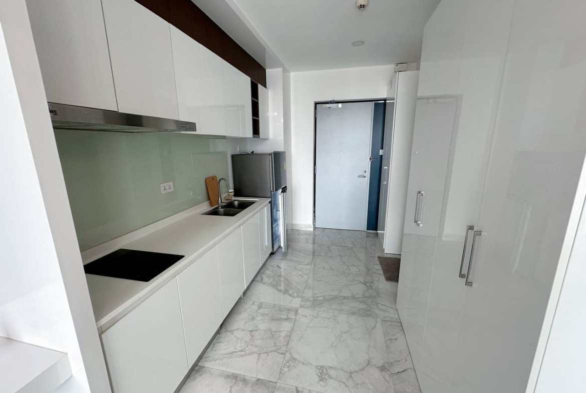 Studio apartment available for rent