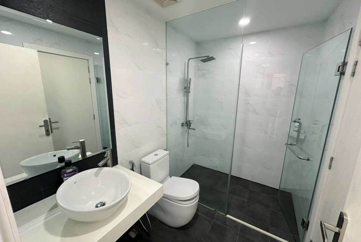 Studio apartment available for rent