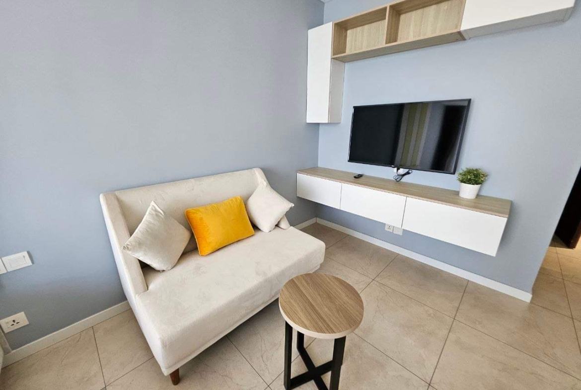 New Studio At Penthouse Serviced Apartment for lease