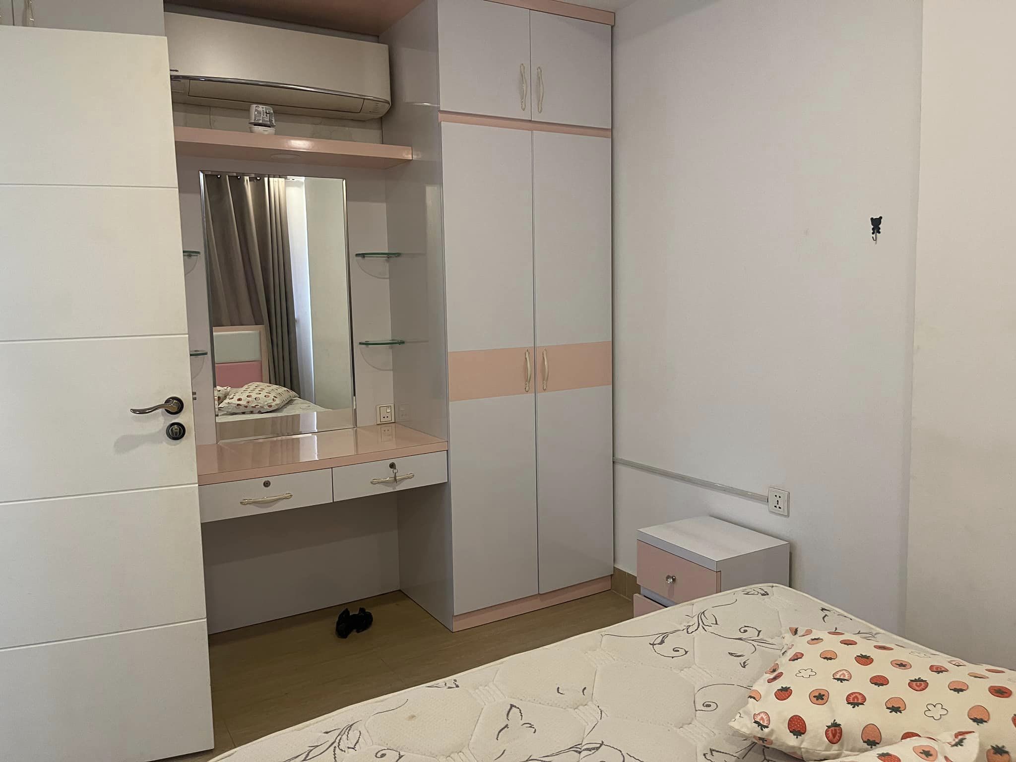 MODERN TWO BEDROOM FOR RENT