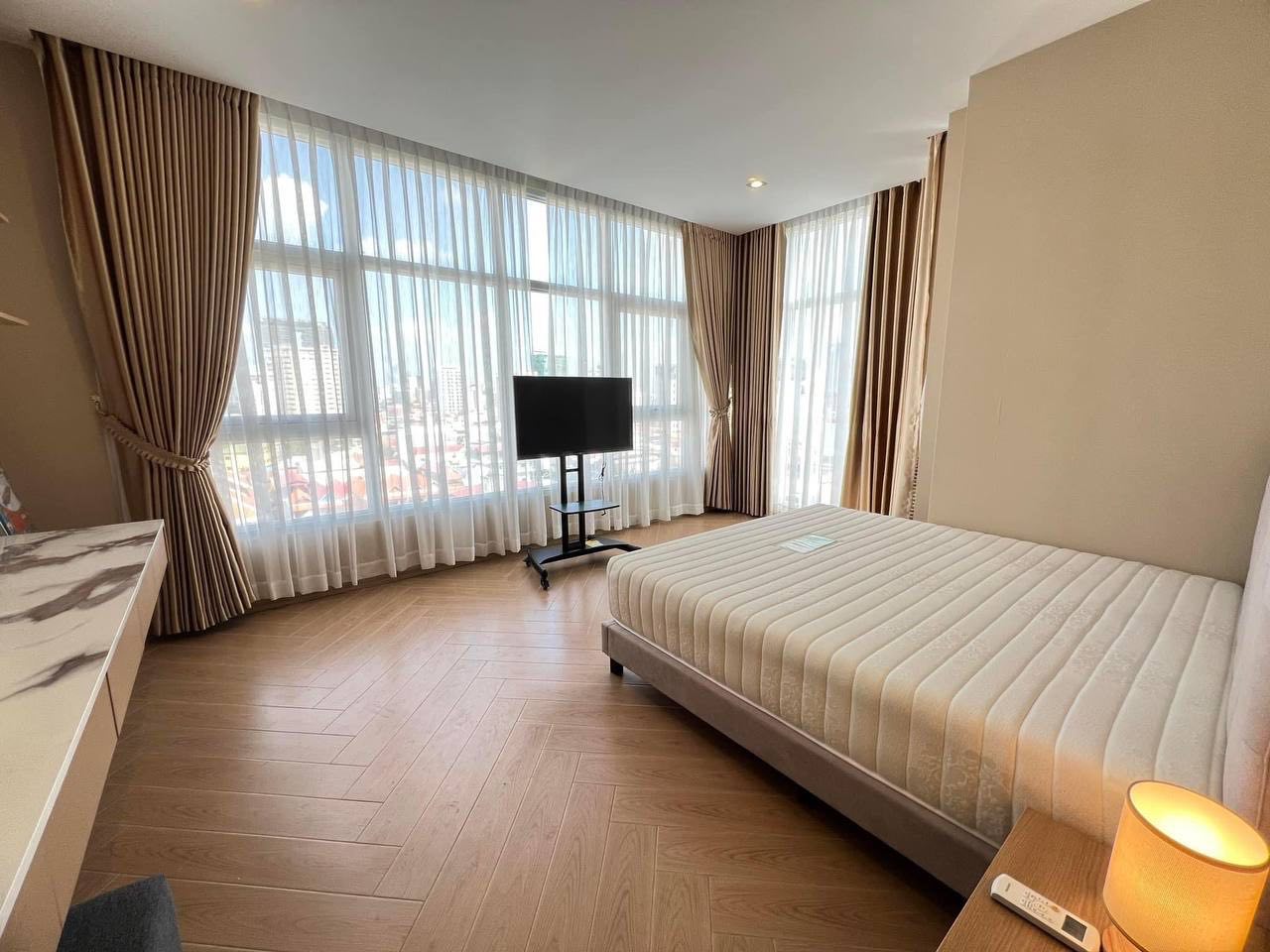 LUXERY TWO BEDROOM FOR RENT