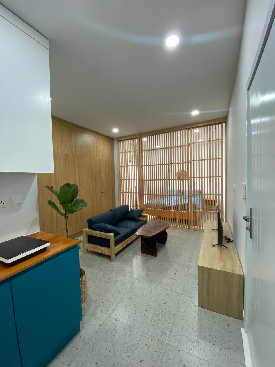 5 NICE ONE BEDROOM FOR RENT