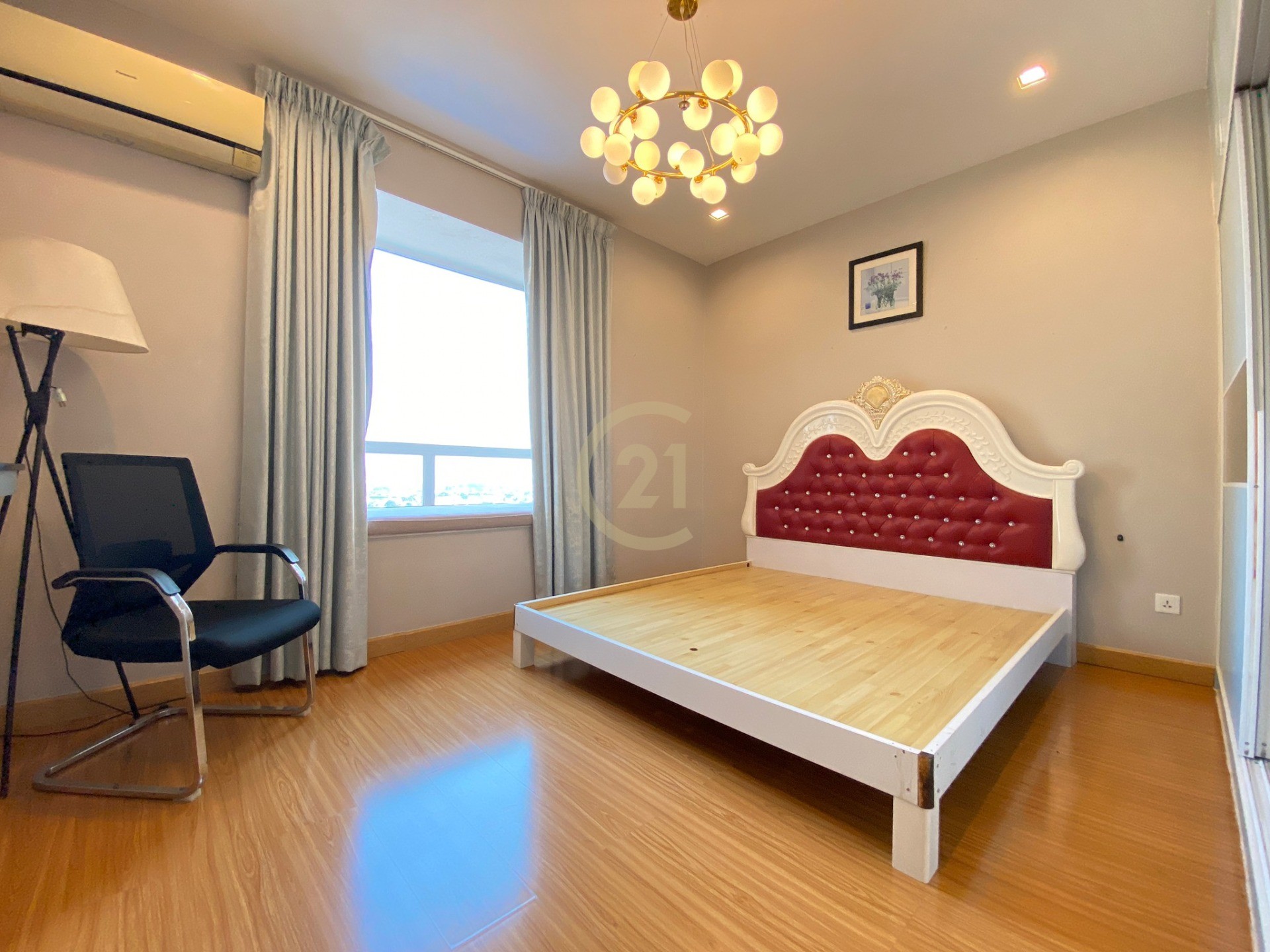 59B60AF5-0EE0-4B48-8928-D01284451990