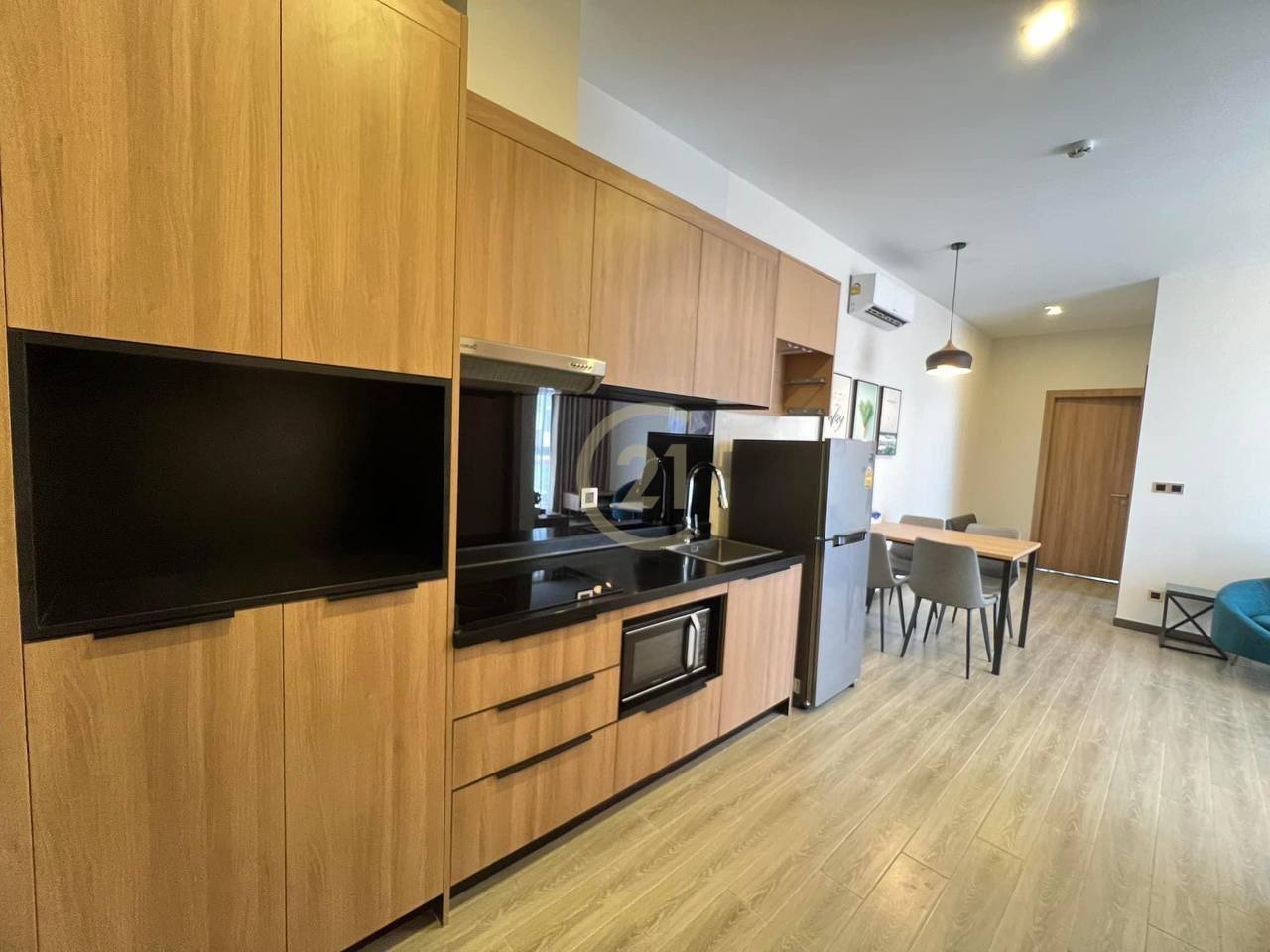 5FFD0B5D-DF3D-4C0B-B257-B8FD9273100A Modern condo for rent at BKK