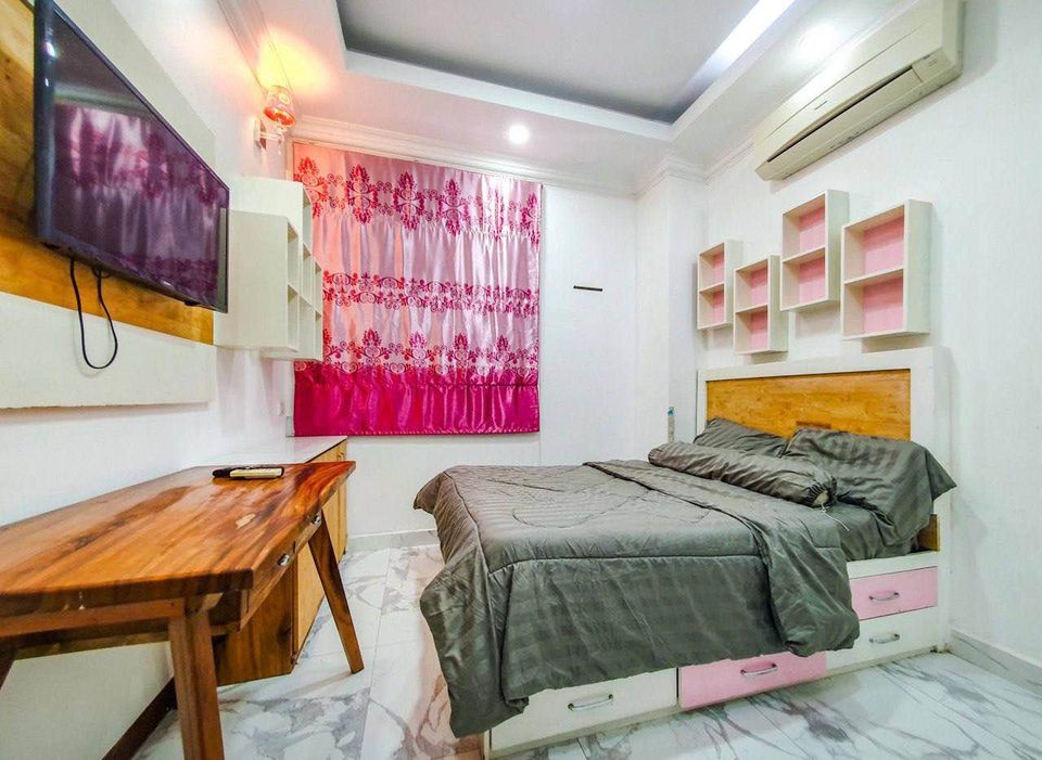 6 NICE ONE BEDROOM FOR RENT