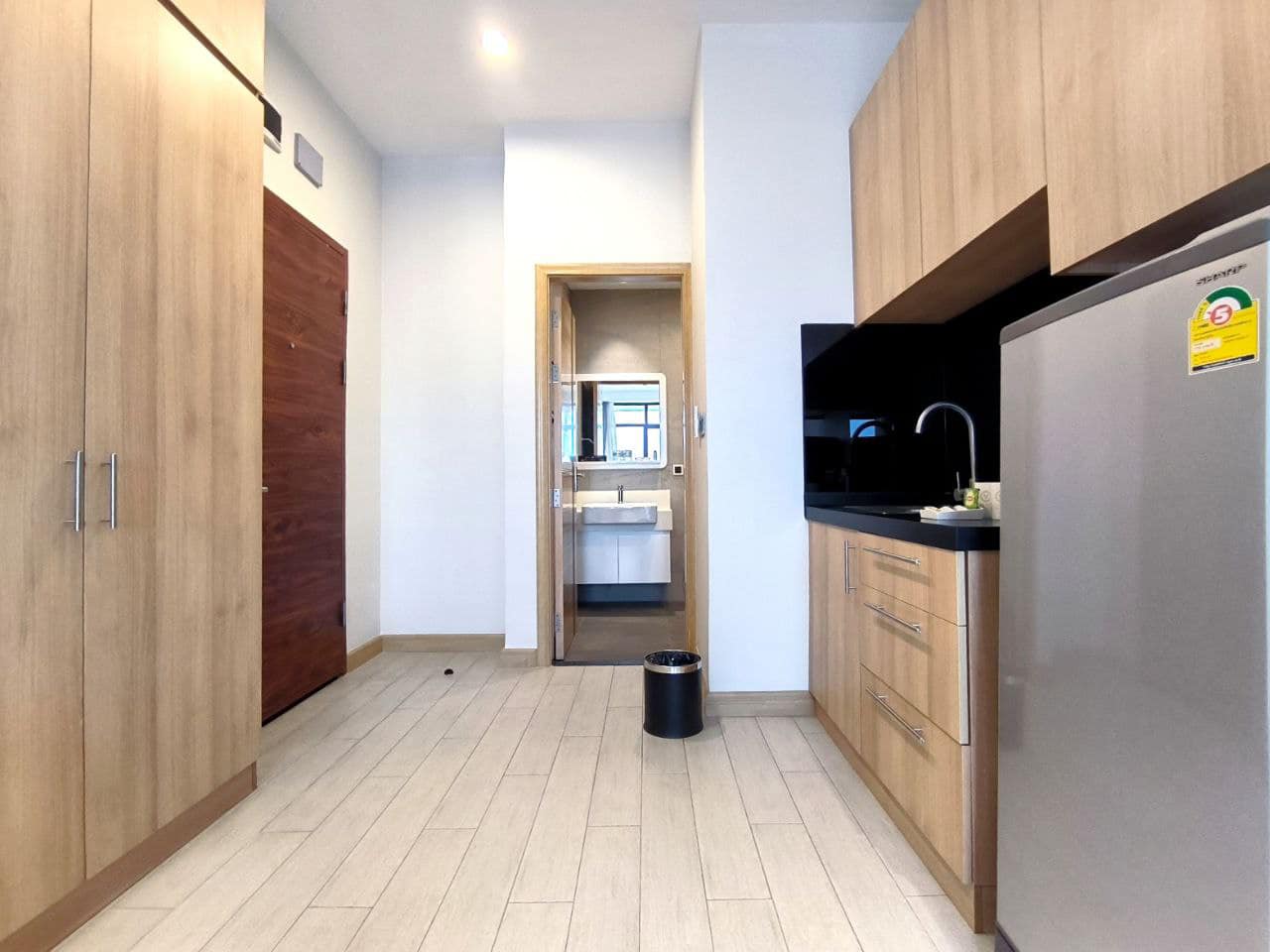 MODERN ONE BEDROOM FOR RENT