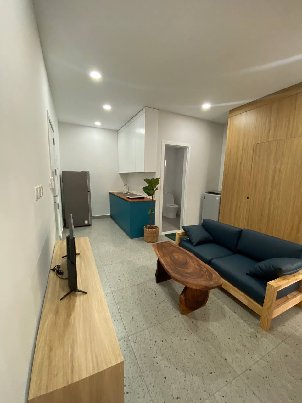 6 NICE ONE BEDROOM FOR RENT