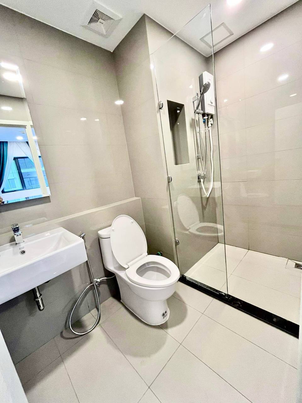 NICE ONE BEDROOM FOR RENT