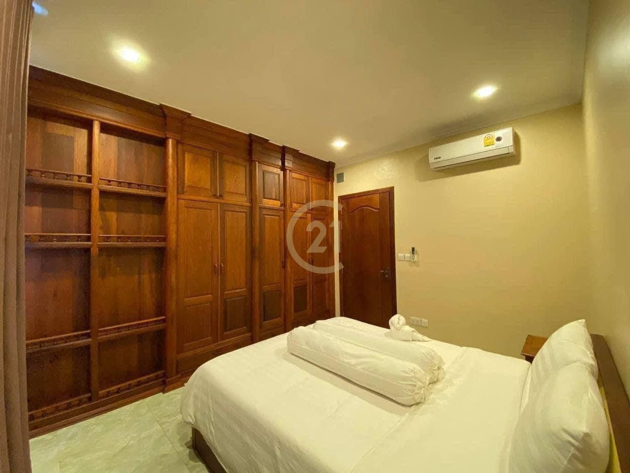 6 CLASSIC TWO BEDROOM FOR RENT