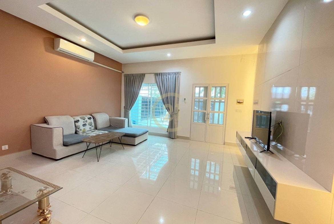 Villa for rent at Peng Hout Berng snao with fully furniture