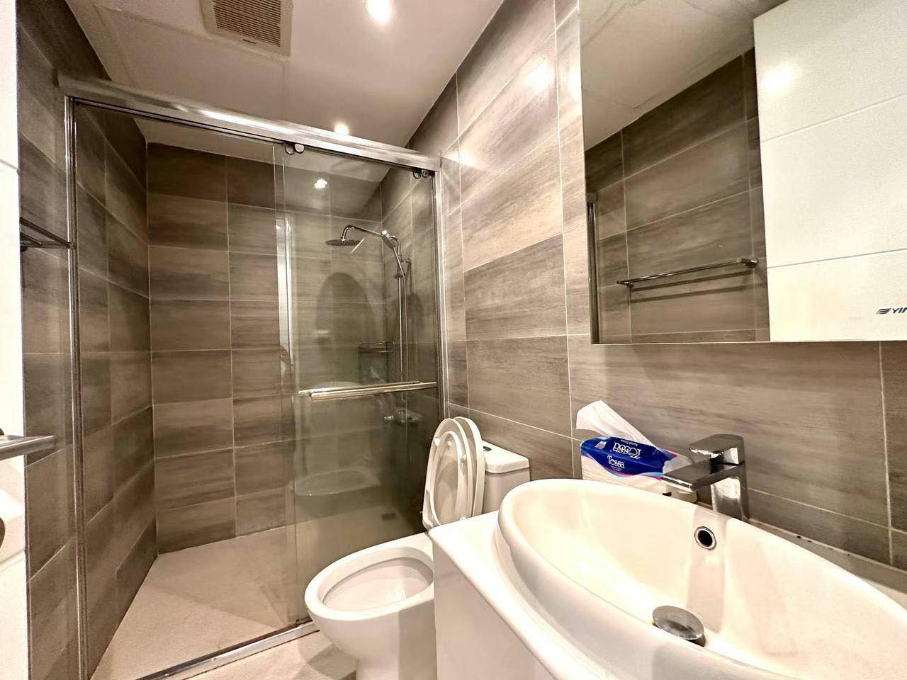 MODERN ONE BEDROOM FOR RENT