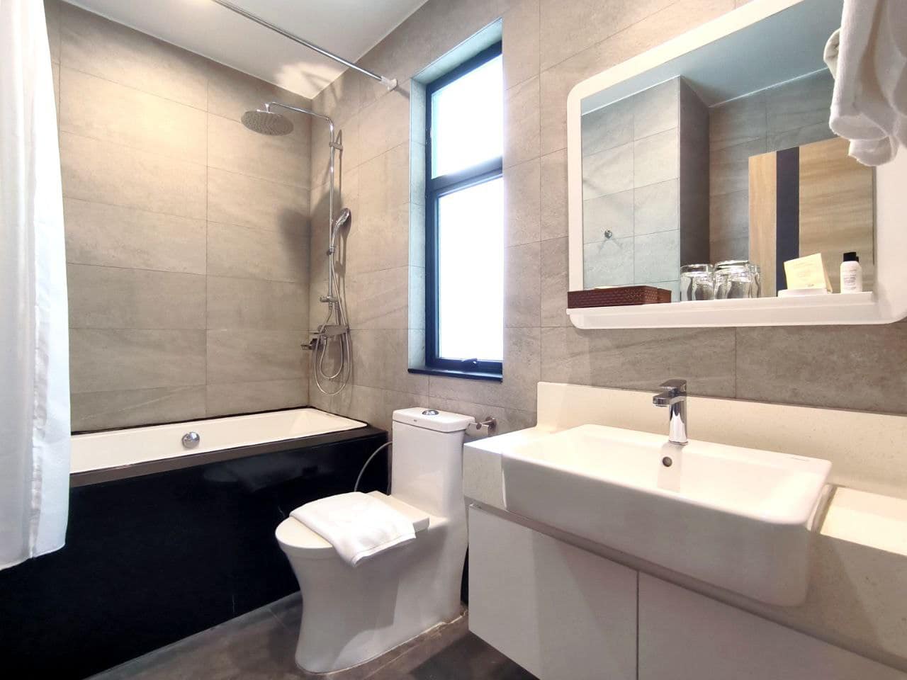 MODERN ONE BEDROOM FOR RENT