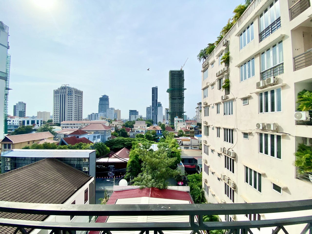7 MODERN ONE BEDROOM FOR RENT