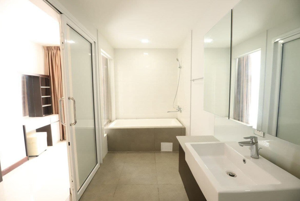 LUXERY TWO BEDROOM FOR RENT