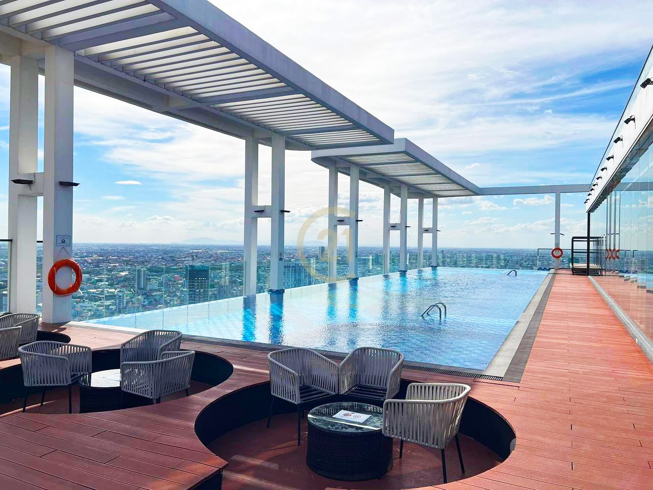 7F32836F-8AF2-439C-899D-534734E5988B Modern condo for rent at BKK