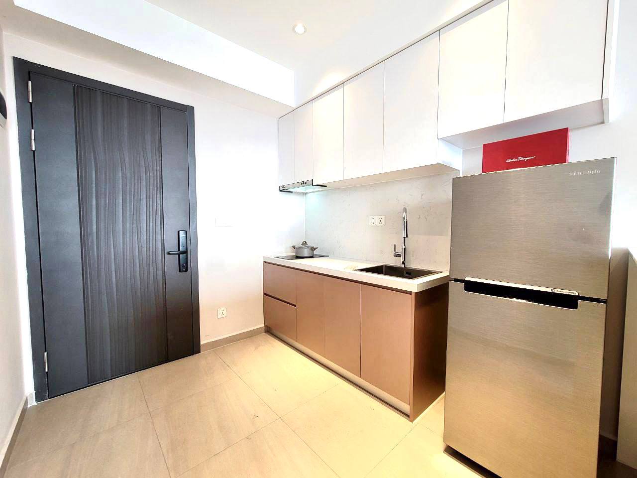 8 BEAUTIFUL ONE BEDROOM FOR RENT