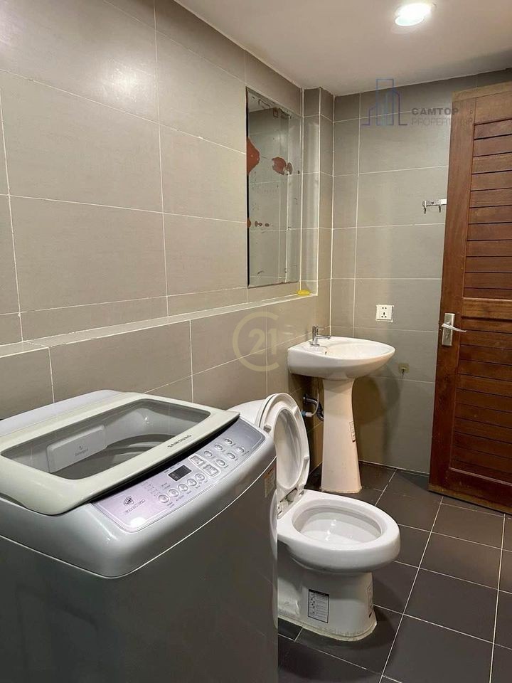 NICE DUPLEX ONE BEDROOM FOR RENT