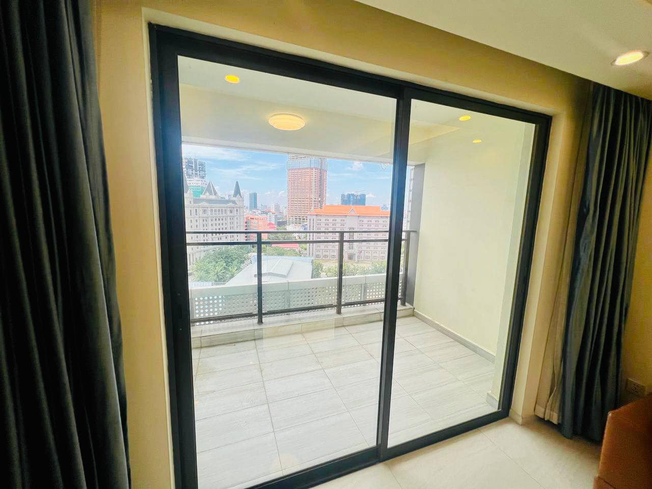 LUXERY TWO BEDROOM FOR RENT