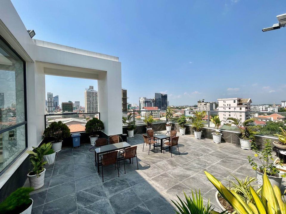 LUXERY ONE BEDROOM FOR RENT