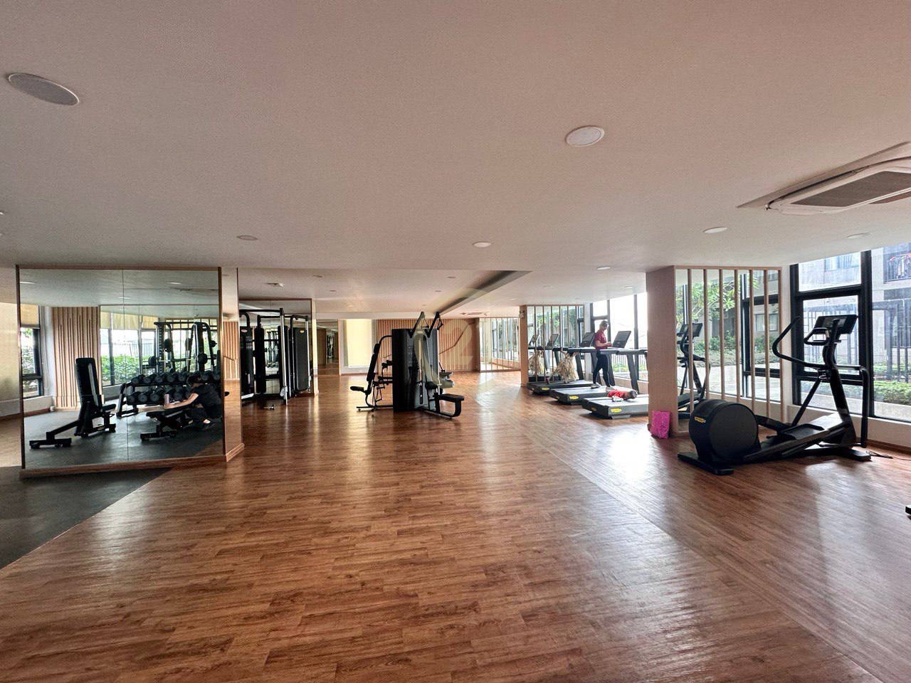 One bedroom modern condo for rent