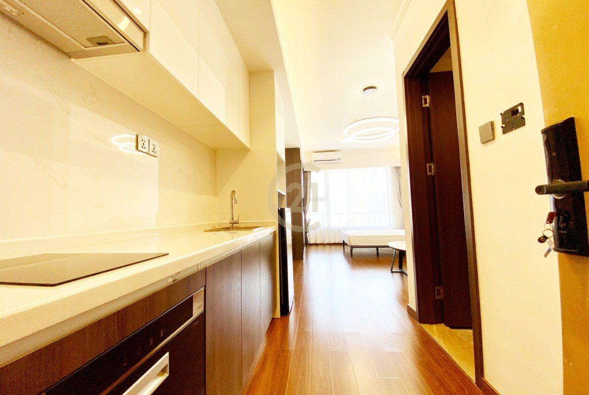 Modern Agile studio room for rent at BKK1