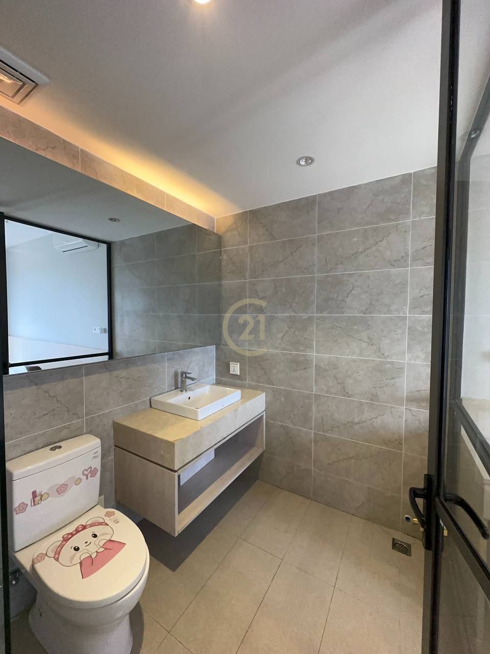 9940C89A-95A0-4BD3-9C85-02B349AFD918 Luxury one bedroom for rent at Times Square 2