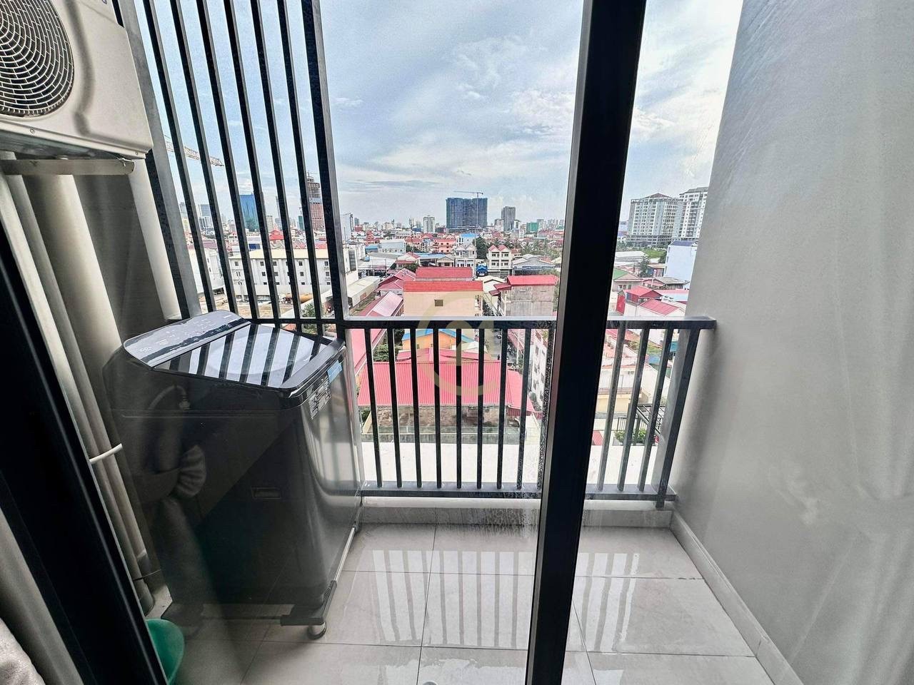 One bedroom modern condo for rent