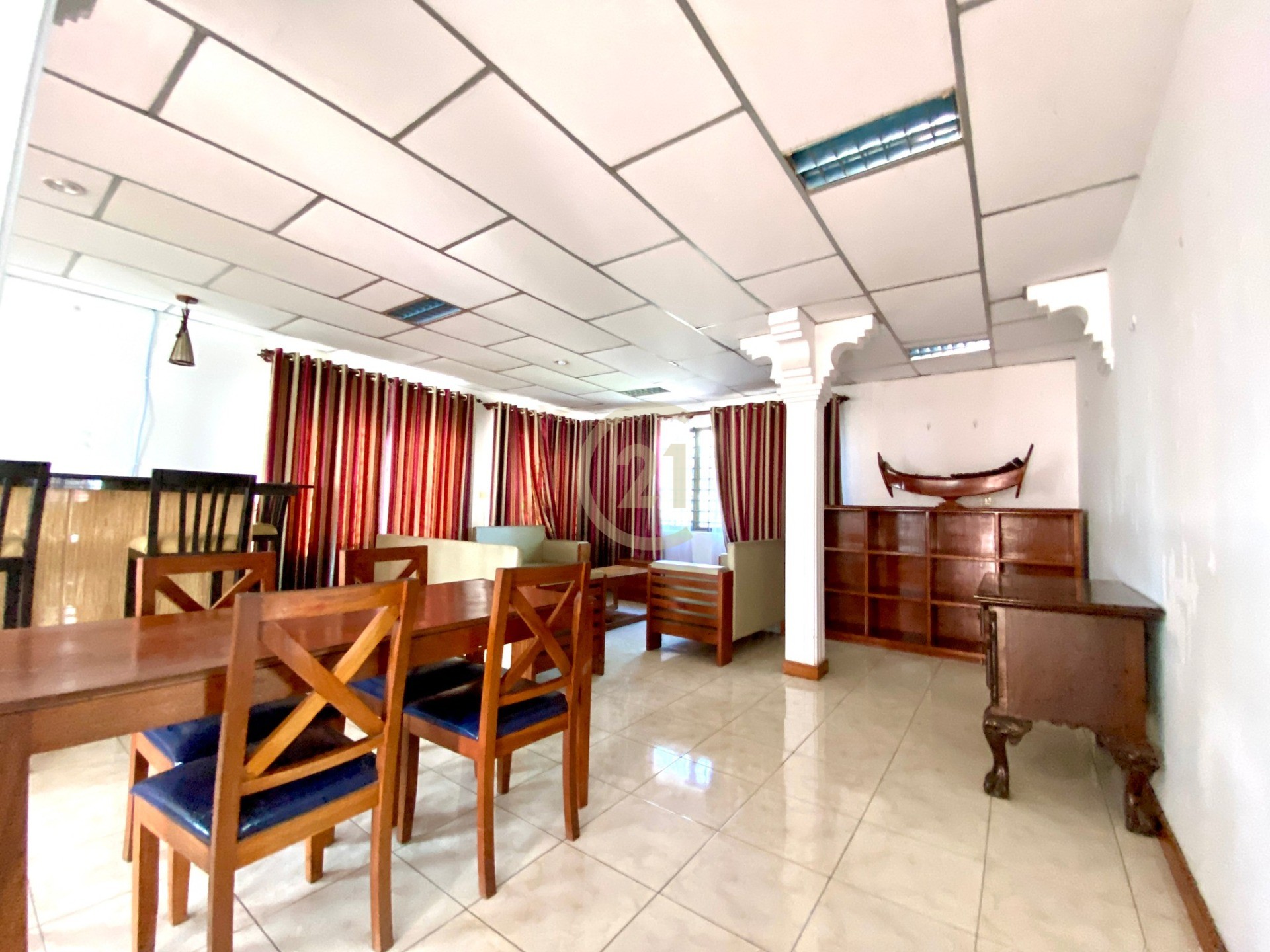 One bedroom for rent with big terrace in Doun Penh