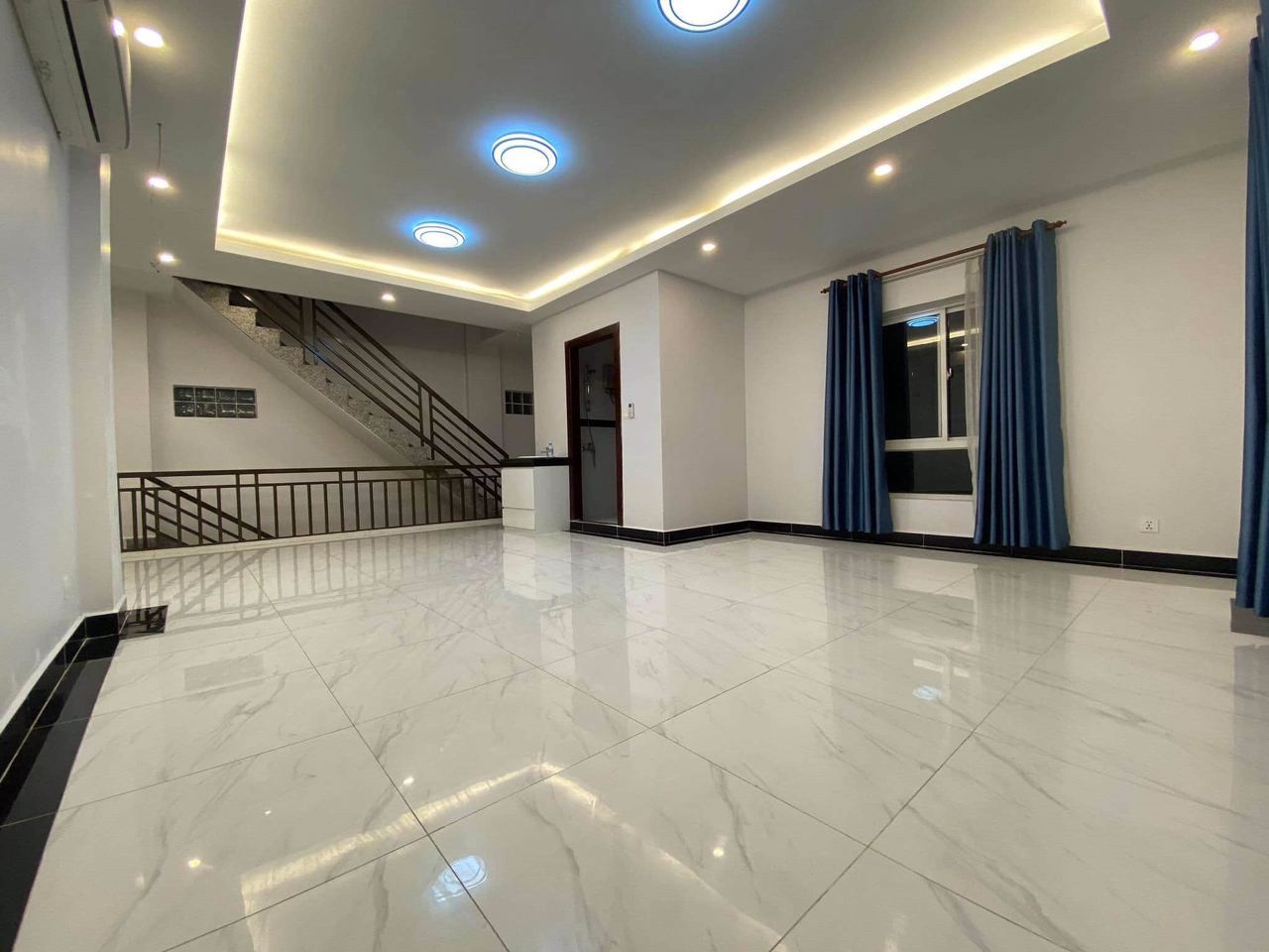 Building for rent with some furniture 19 bedrooms