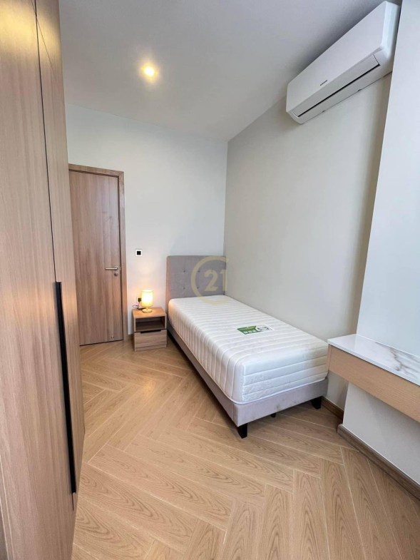 Modern condo for rent at BKK