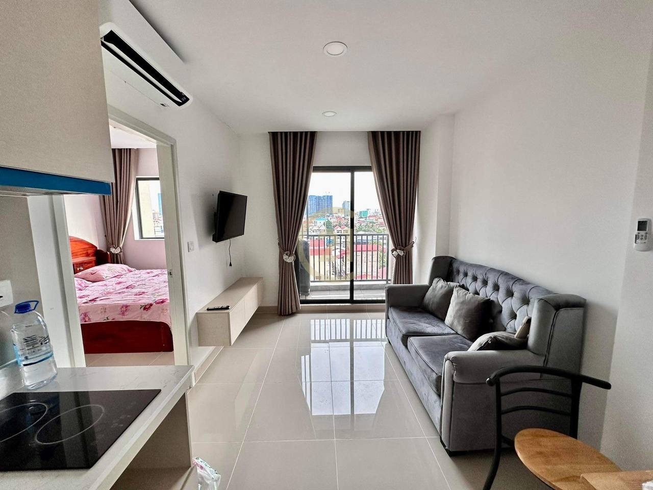 One bedroom modern condo for rent