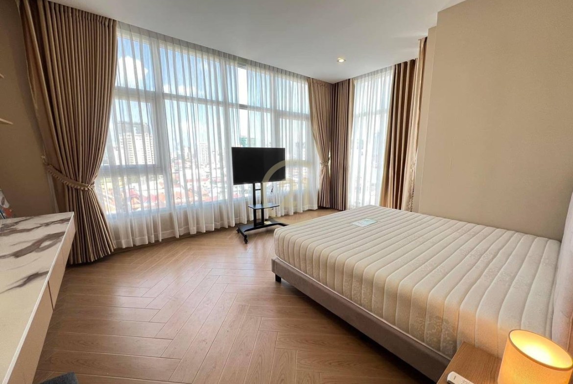 Modern condo for rent at BKK
