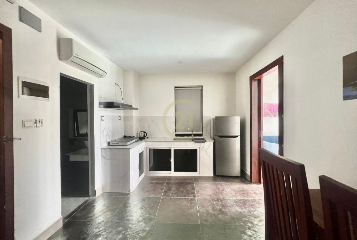Two bedrooms takes 2min to  independence monument