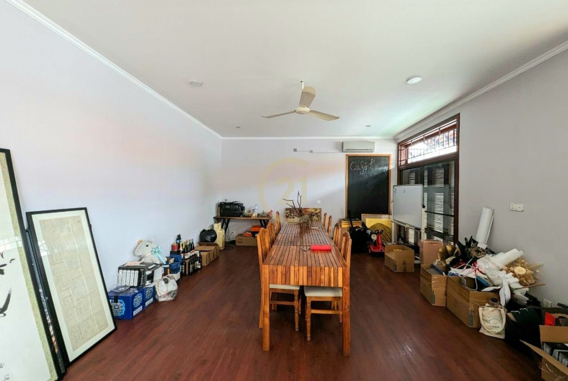 Nice Flat House for rent at BKK1