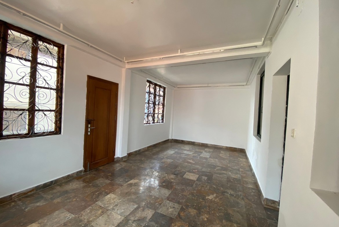 Expansive Commercial Villa for Rent in Prime Tonle Bassac Land