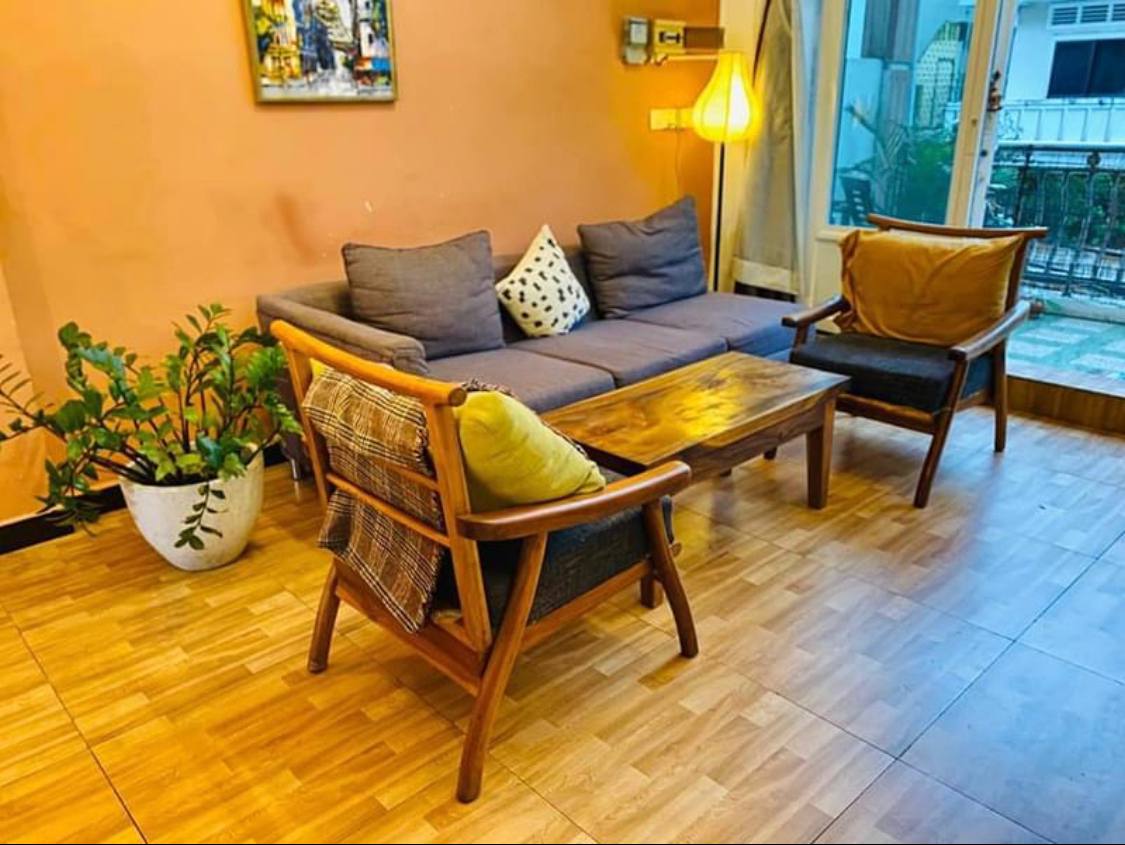 2-Bedroom Duplex-Style Western Apartment in Toul Tumpoung 1
