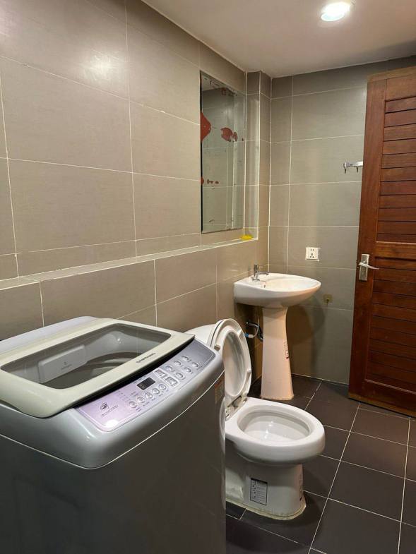 1 Bedroom Duplex Apartment in BKK3 Area, Western Style