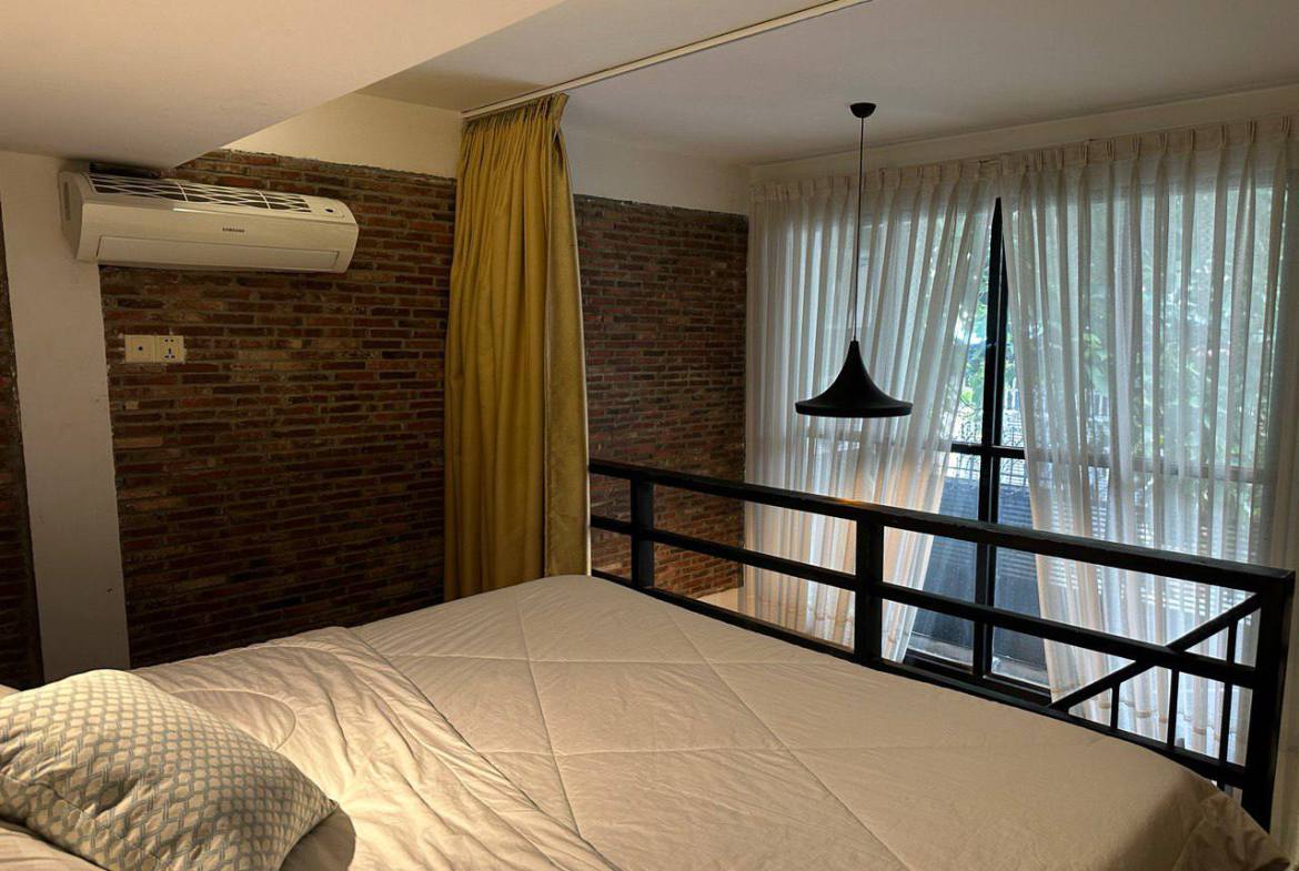 1 Bedroom Duplex Apartment in BKK3 Area, Western Style