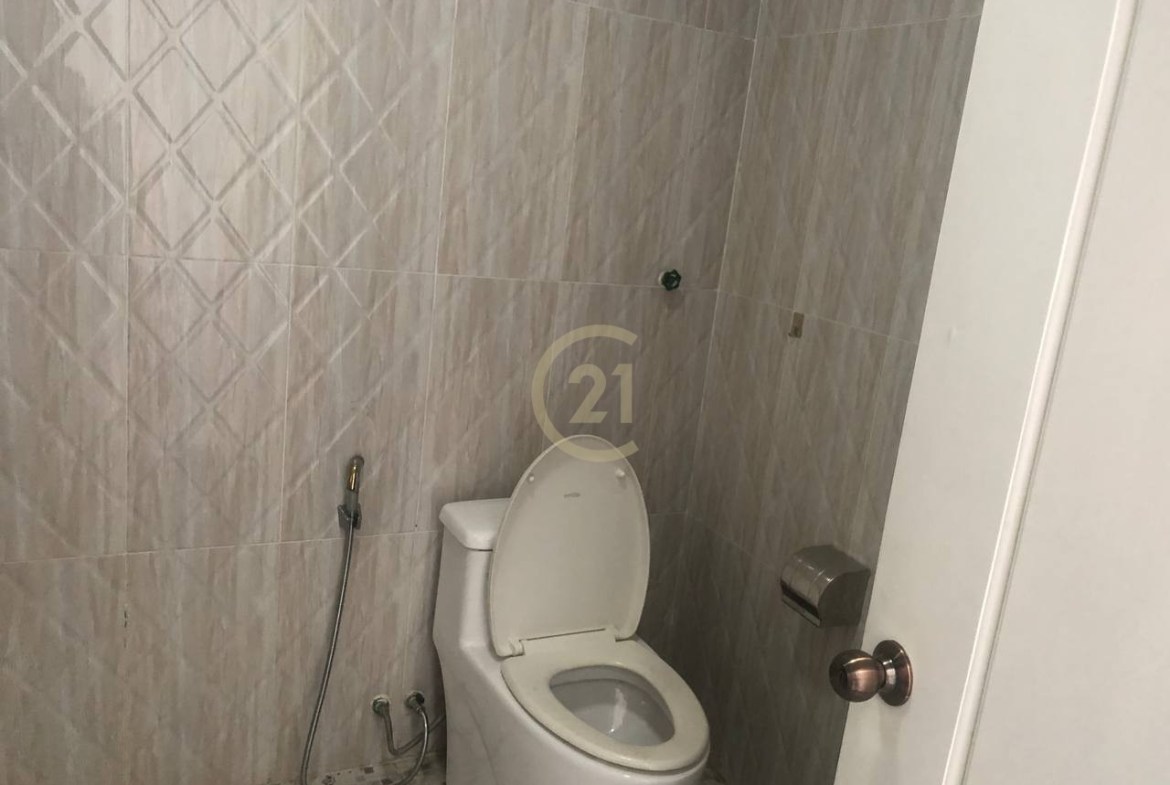 Beautiful 1 Bedroom Apartment in ToulTumpoung