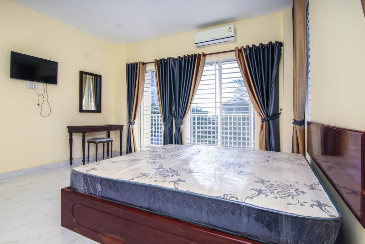 One bedroom for rent in ttp 350$ per month