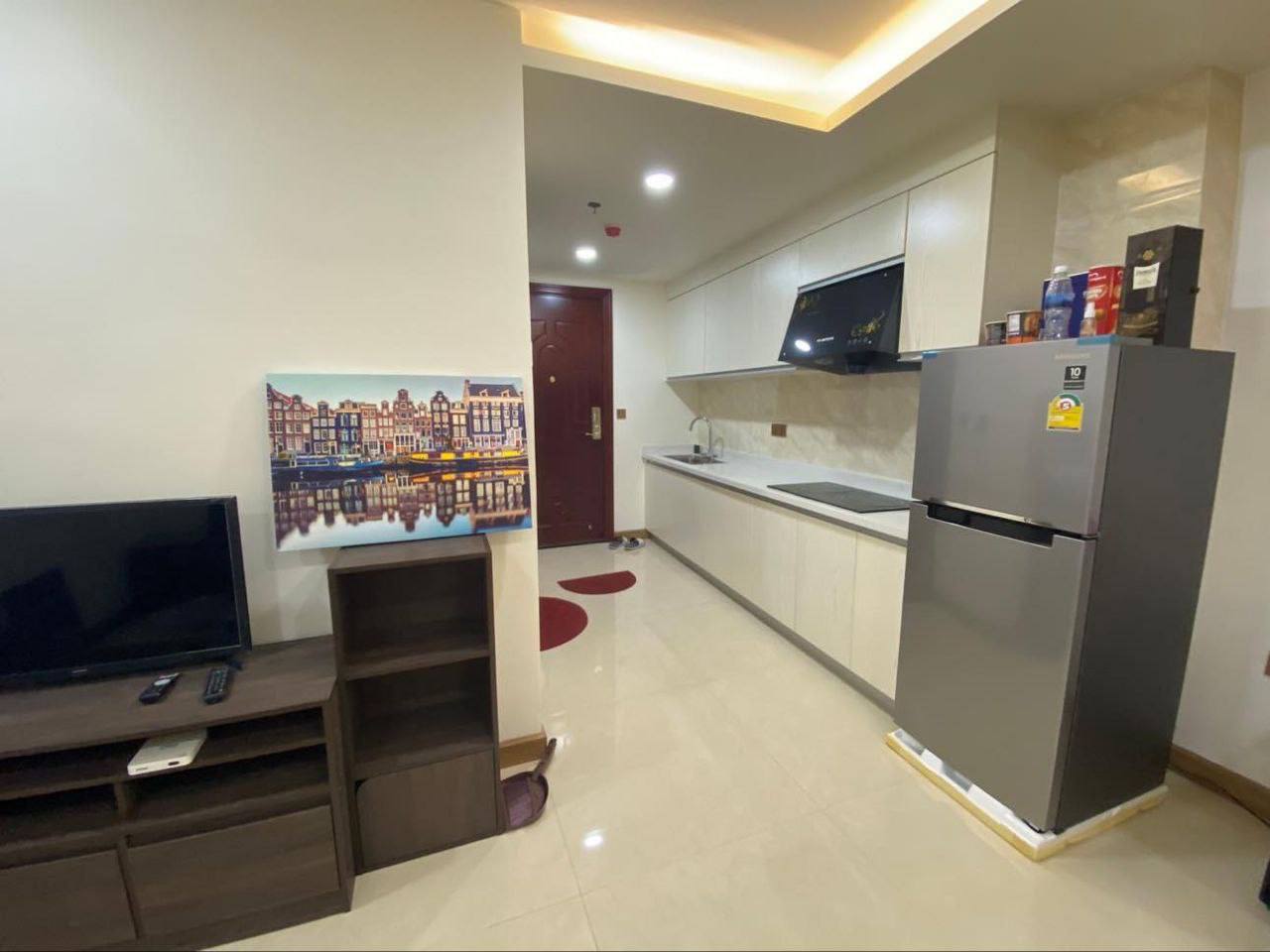 Studio condo for rent at Olympia City