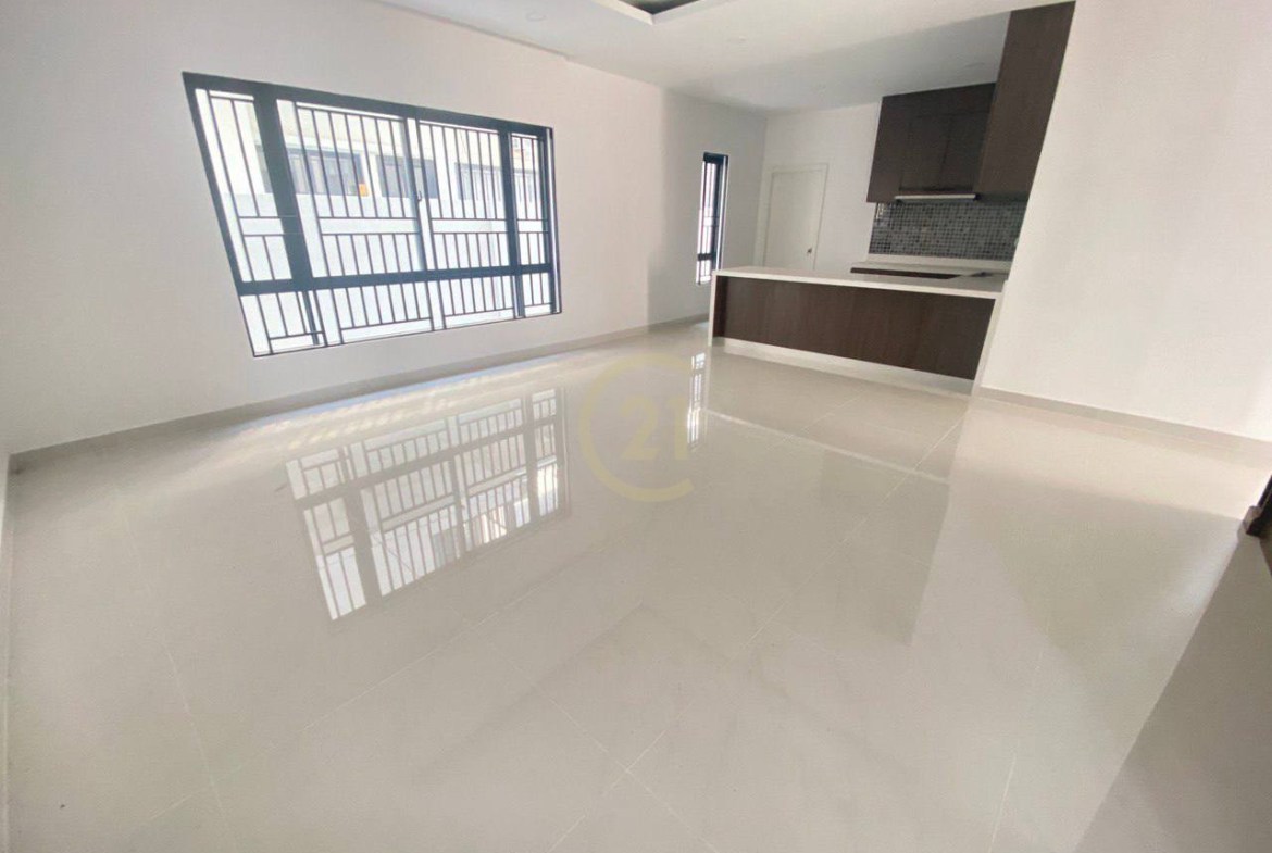 60M Rd. | King Villa for Sale Borey Chip Mong Land